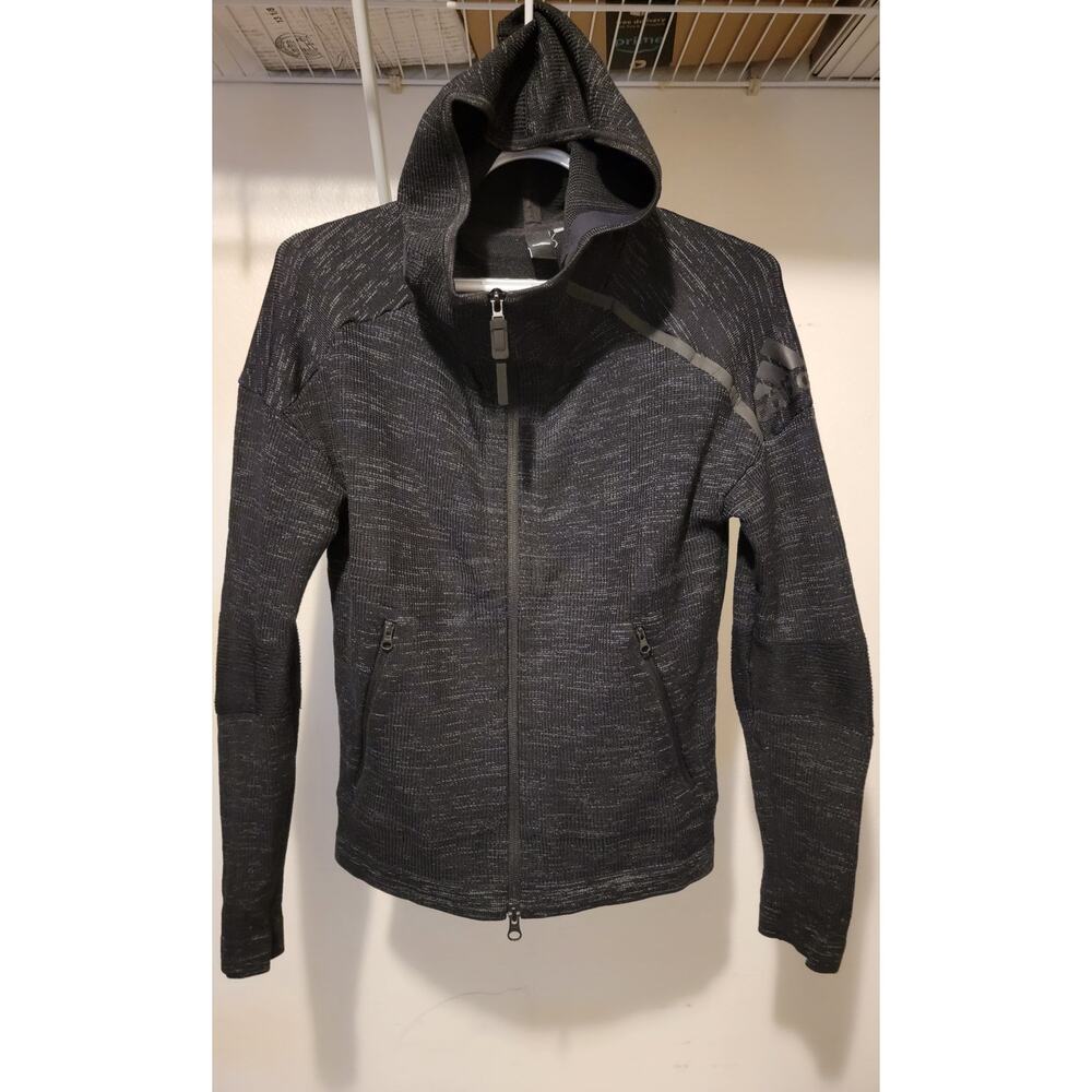Adidas Women's Small/Medium Zip Up Stretch Fuzzy Jacket 17" Wide 20" Long